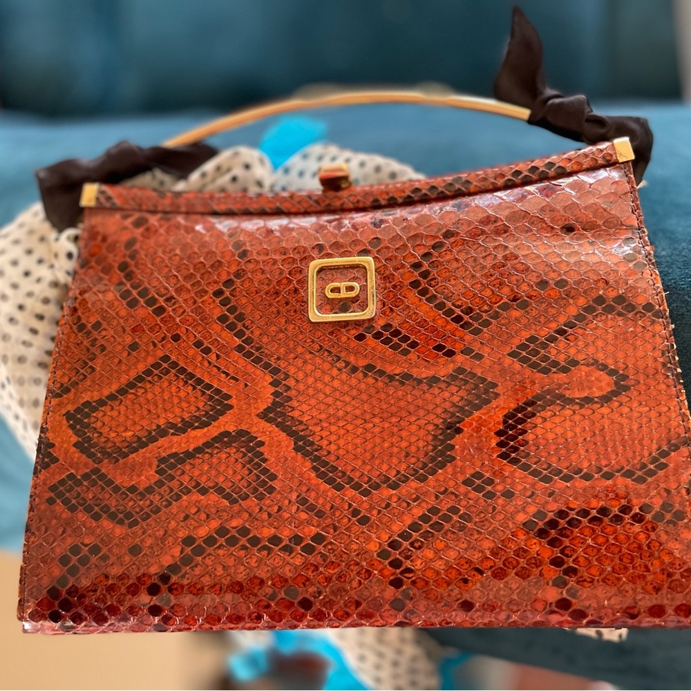 Vintage Leather Clutch ♥️ 👜 💫